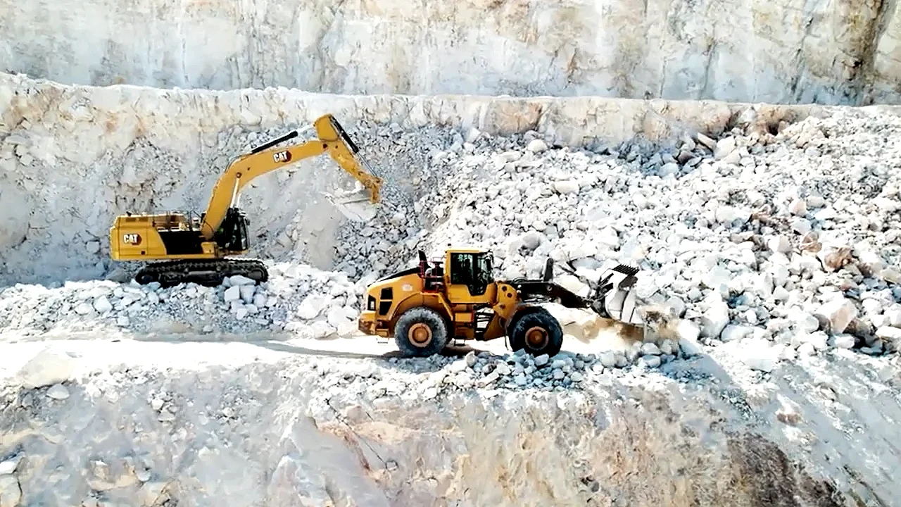 Niğtaş Kalsit Tanıtım Filmi.00_00_23_16.Still004