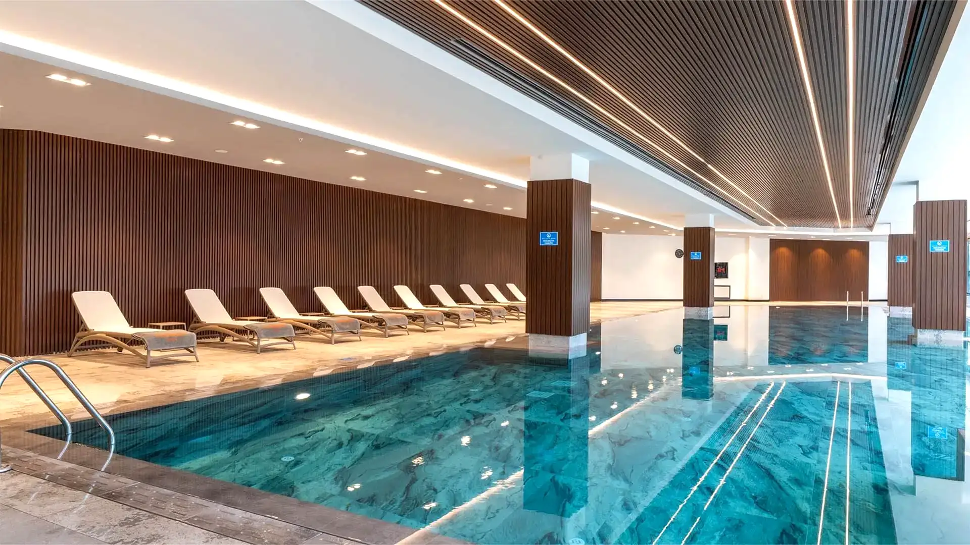 1920x1080_0046_DSC00057